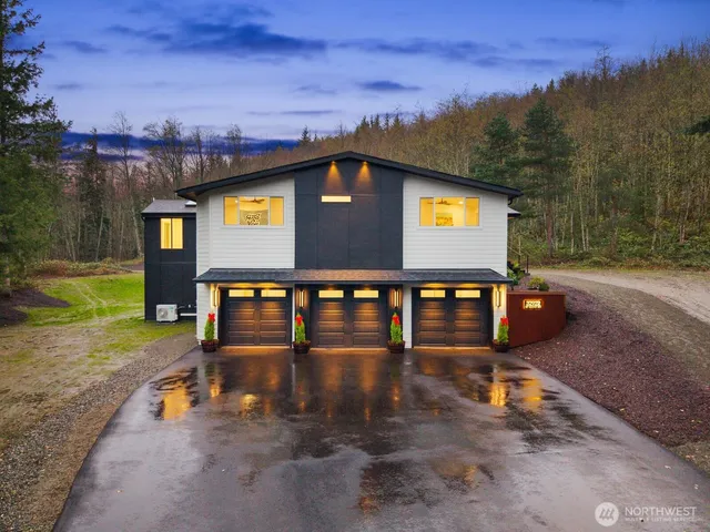$1,850,000 | 32922 Southeast Kuzak Road, Enumclaw, WA 98022