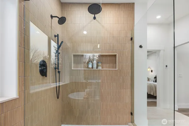 $1,850,000 | 32922 Southeast Kuzak Road, Enumclaw, WA 98022