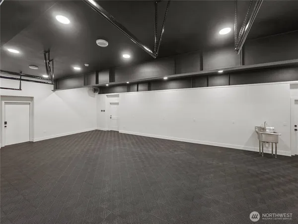 $1,665,000 | 32922 Southeast Kuzak Road, Enumclaw, WA 98022