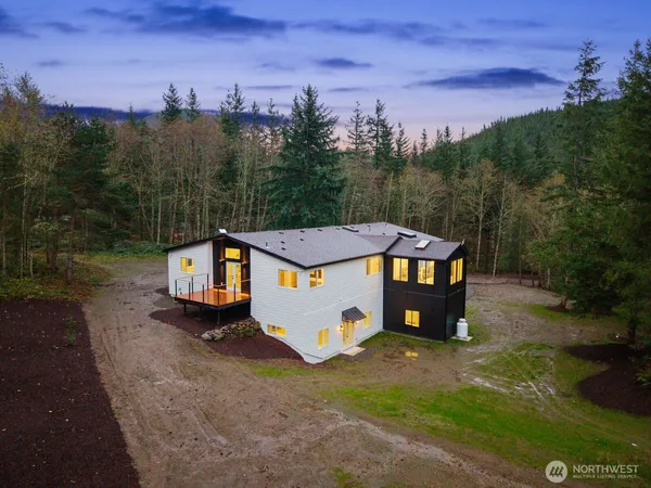 $1,665,000 | 32922 Southeast Kuzak Road, Enumclaw, WA 98022