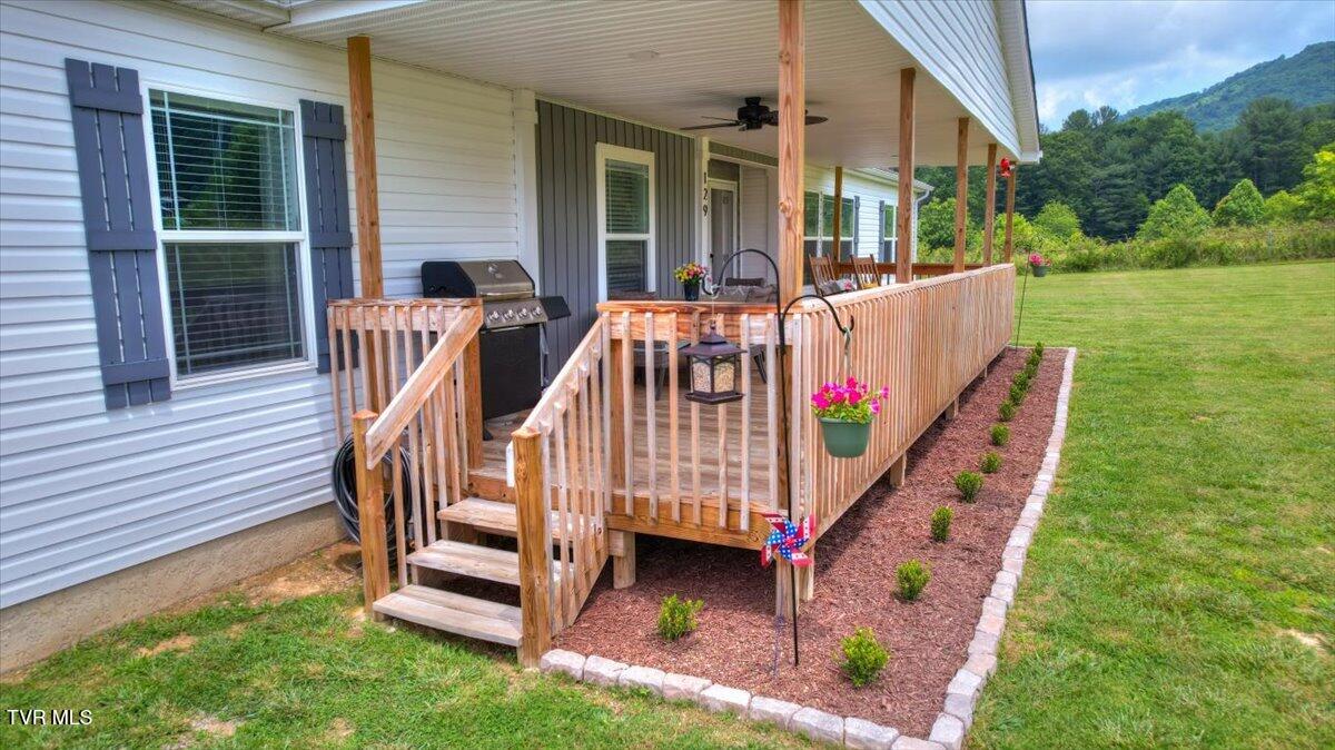 129 Twisted Ridges Road Elizabethton, TN 37643 - Photo 3 of 43 57-129TwistedRidges-26