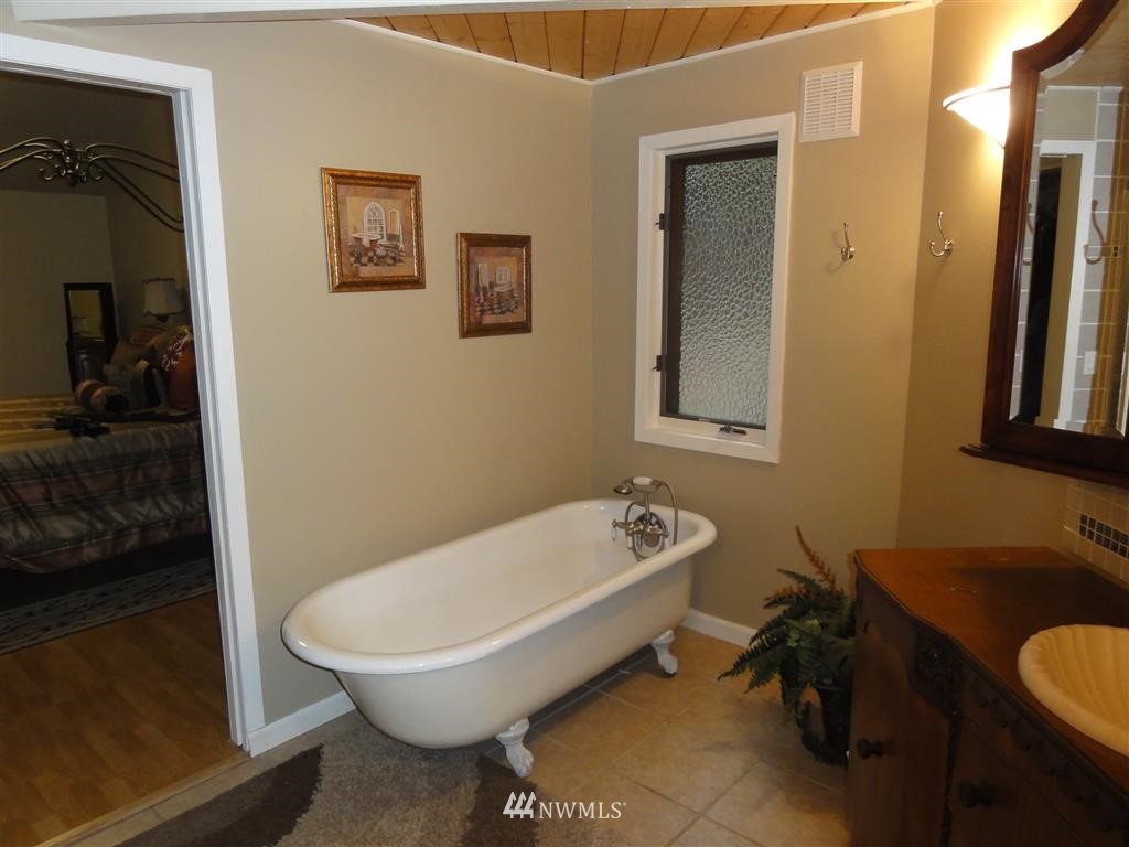 514 Carr Road Randle, WA 98377 - Photo 10 of 25 Gallery Image 10