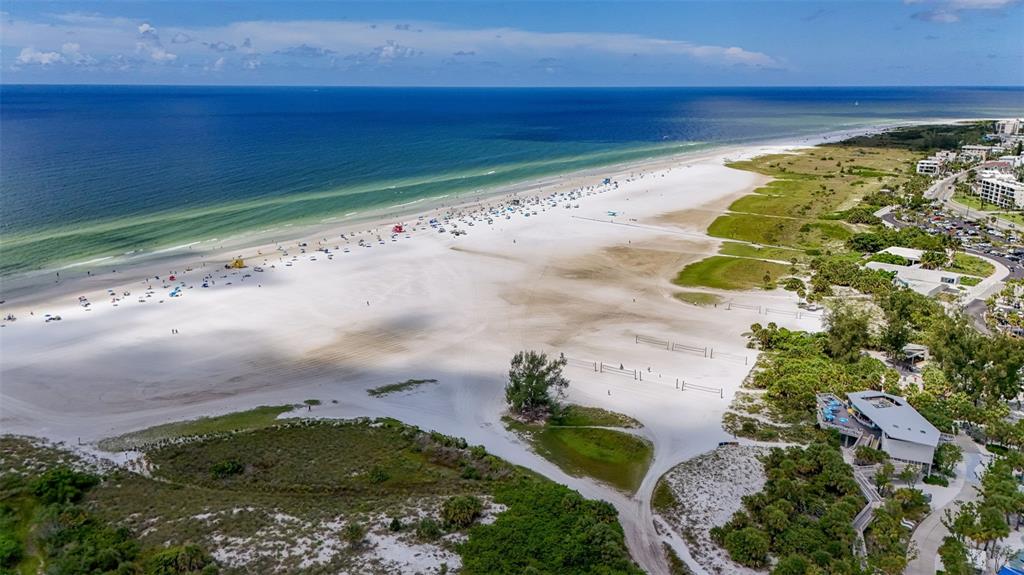 5855 Midnight Pass Road, Unit 327 Sarasota, FL 34242 - Photo 47 of 47 a view of a yard