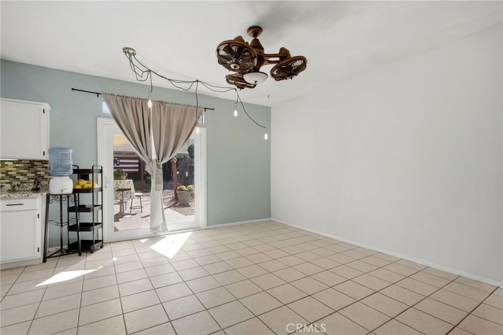 1853 Rue Chablis San Jacinto, CA 92583 - Photo 7 of 27