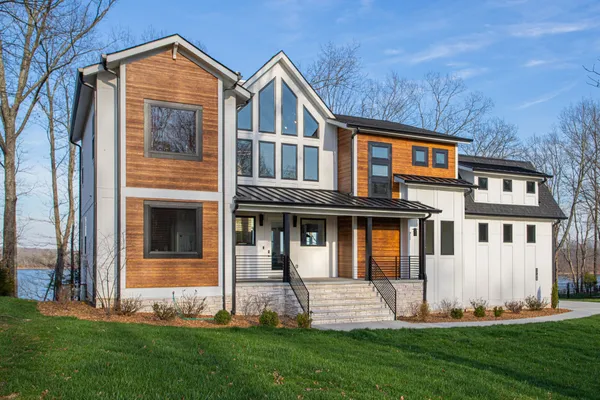 $1,599,000 | 1750 Awalt Drive, Winchester, TN 37398