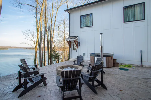 $1,599,000 | 1750 Awalt Drive, Winchester, TN 37398