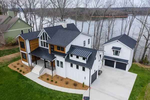 $1,599,000 | 1750 Awalt Drive, Winchester, TN 37398