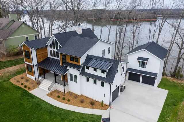 $1,599,000 | 1750 Awalt Drive, Winchester, TN 37398