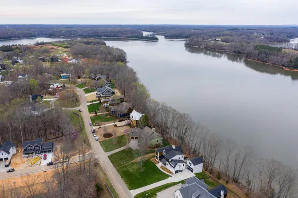 $1,599,000 | 1750 Awalt Drive, Winchester, TN 37398