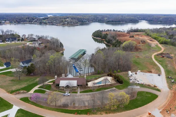 $1,599,000 | 1750 Awalt Drive, Winchester, TN 37398