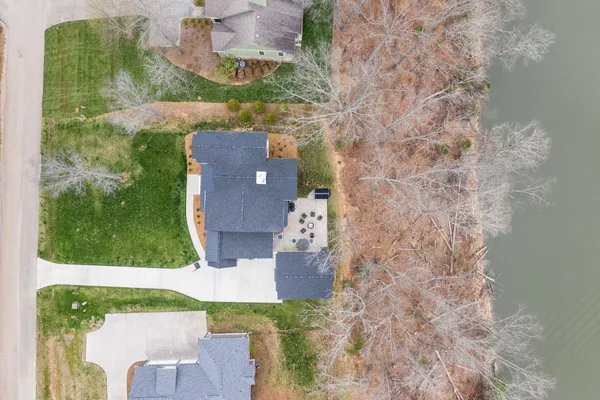 $1,599,000 | 1750 Awalt Drive, Winchester, TN 37398