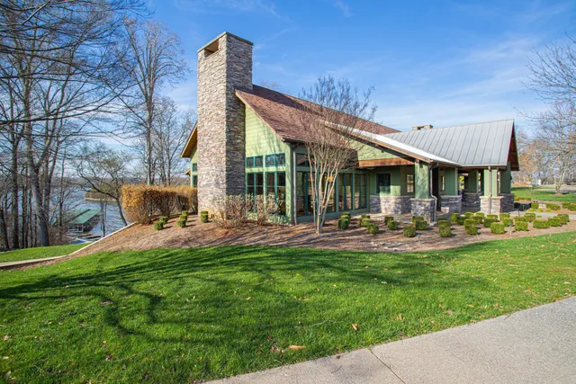 $1,599,000 | 1750 Awalt Drive, Winchester, TN 37398