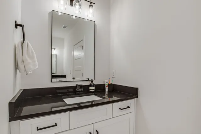 $1,599,000 | 1750 Awalt Drive, Winchester, TN 37398