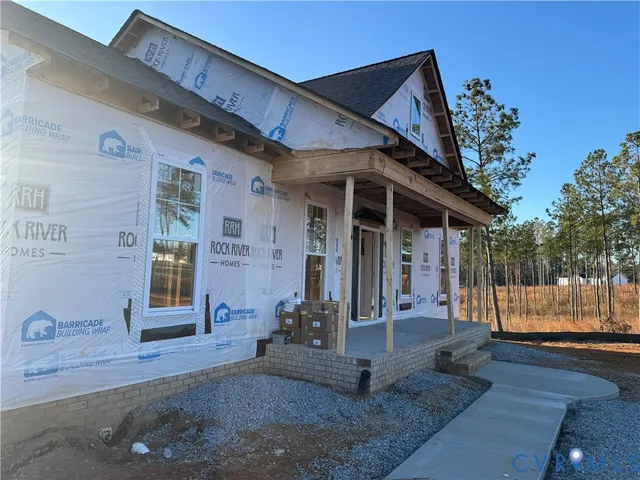 $324,900 | 4632 Country Club Road, La Crosse, VA 23950