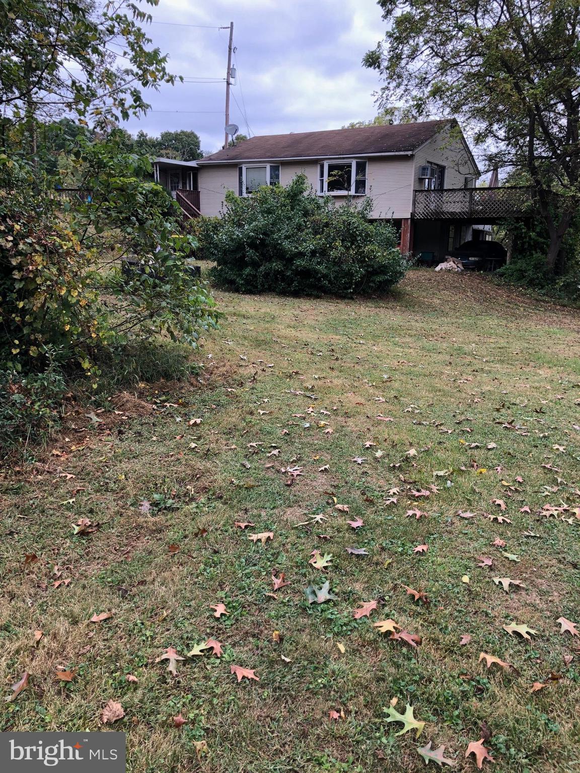 190 Morningside Road Elverson, PA 19520 - Photo 3 of 7 a front view of a house with garden