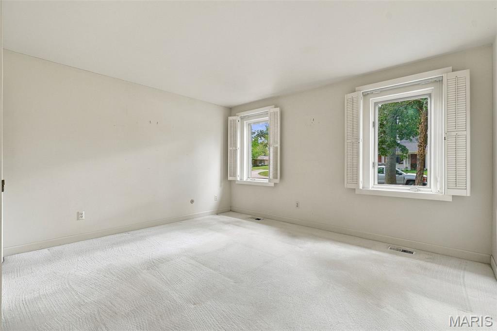 14619 Hunters Point Chesterfield, MO 63017 - Photo 28 of 49 Gallery Image 28