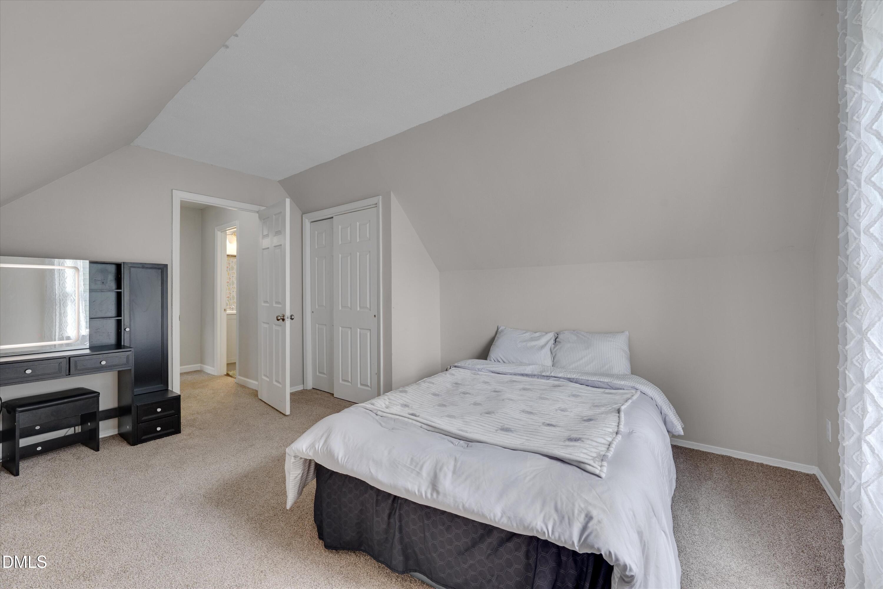 2704 Rockbridge Court Raleigh, NC 27604 - Photo 29 of 38 29-2704 Rockbridge-26