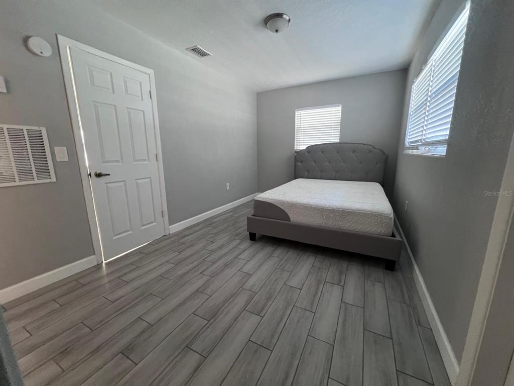 1268 Pinehurst Road Dunedin, FL 34698 - Photo 4 of 10