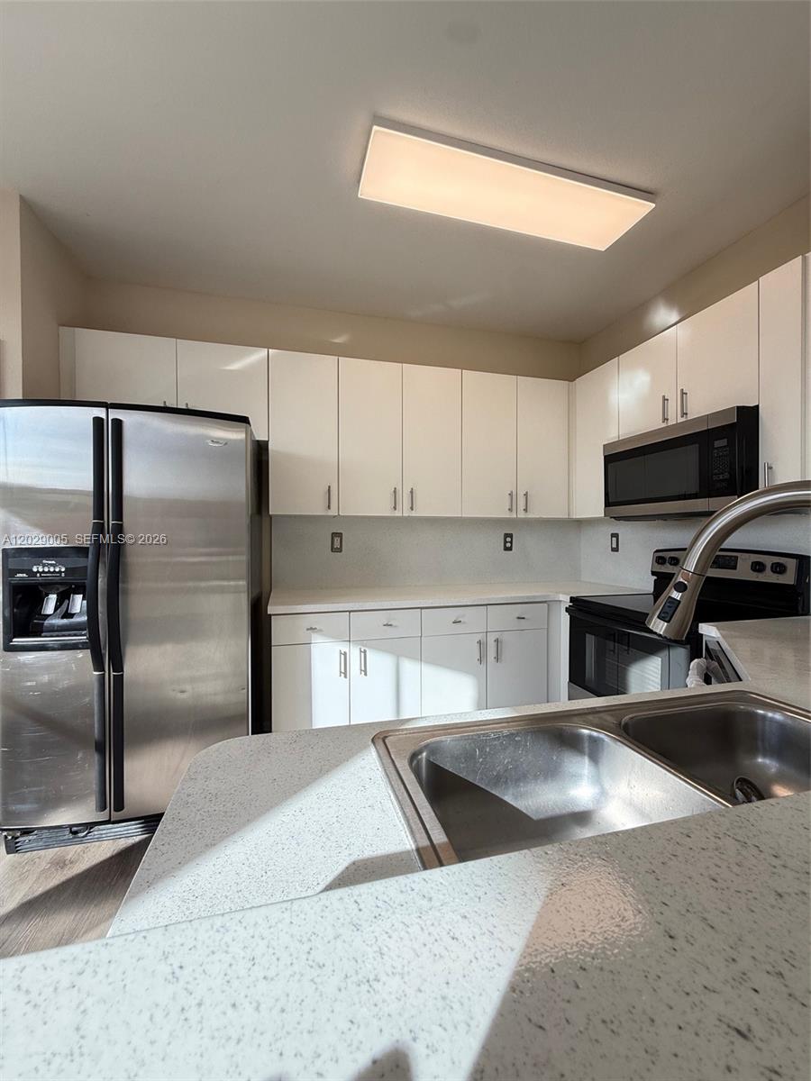 8528 Southwest 166th Place, Unit 8528 Miami, FL 33193 - Photo 13 of 27