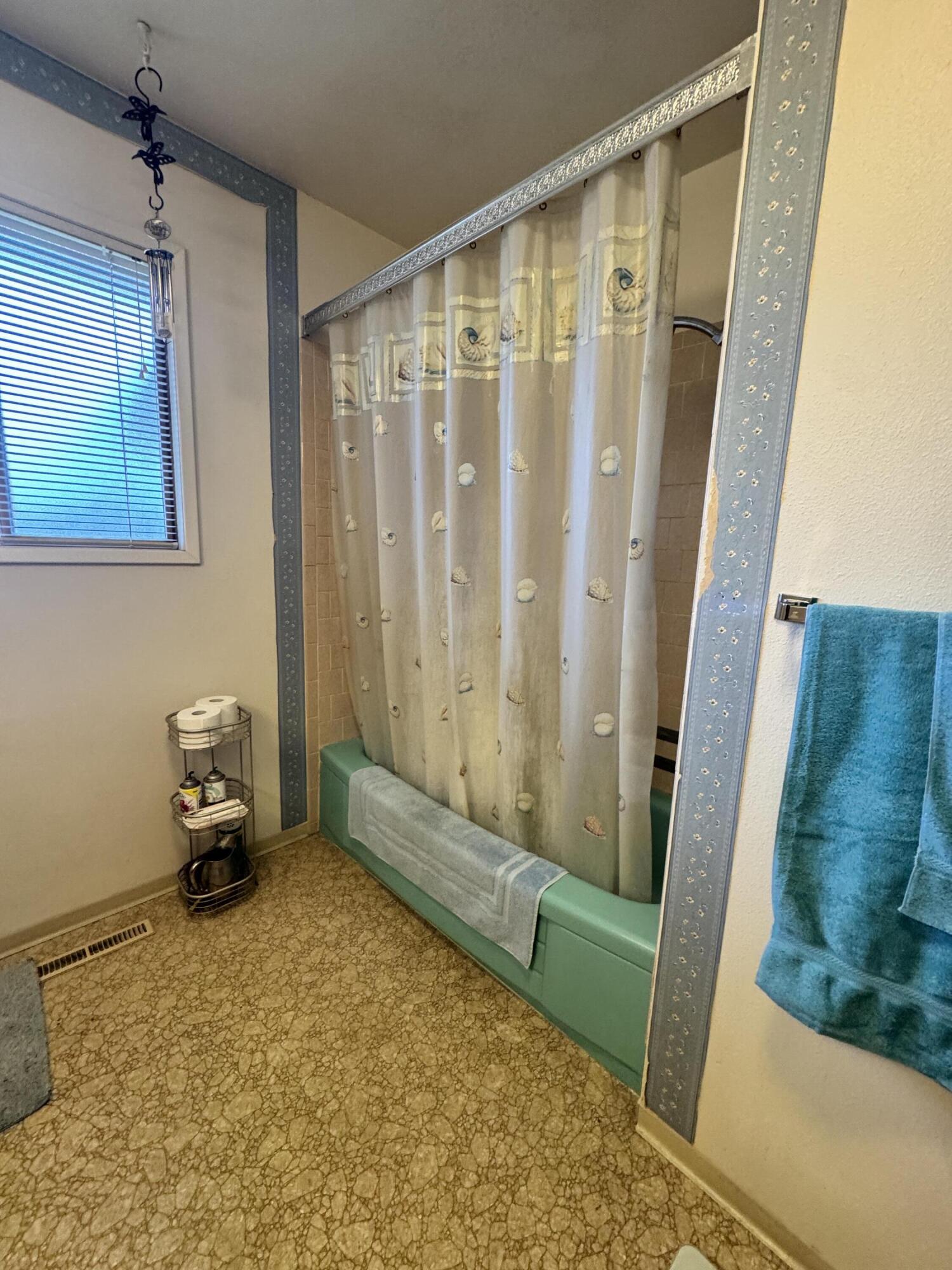 3312 Patterson Street Klamath Falls, OR 97603 - Photo 35 of 43