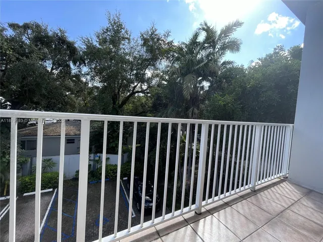 a side view of a wooden fence