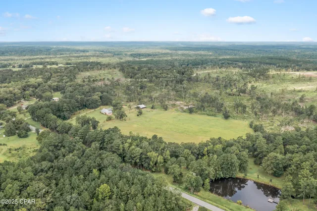 $699,999 | 2822 River Road, Vernon, FL 32462