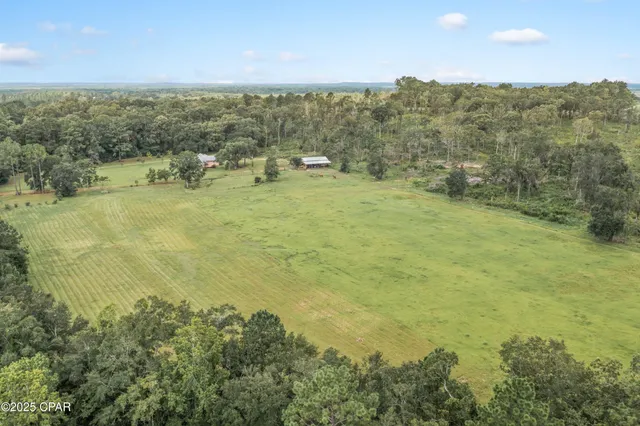 $699,999 | 2822 River Road, Vernon, FL 32462