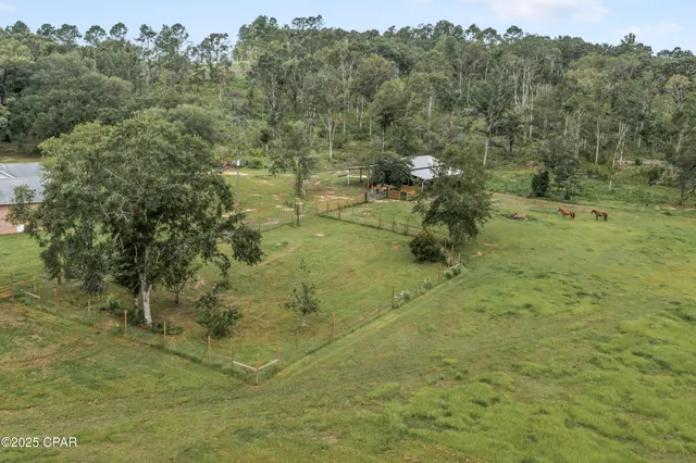 $699,999 | 2822 River Road, Vernon, FL 32462