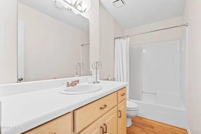 $699,999 | 2822 River Road, Vernon, FL 32462