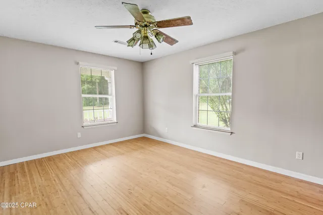 $699,999 | 2822 River Road, Vernon, FL 32462