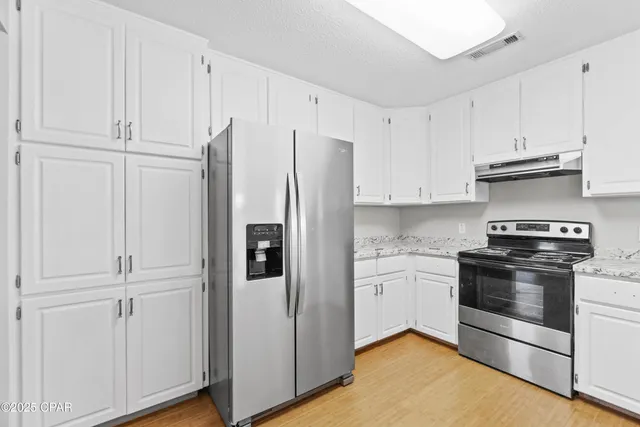 $699,999 | 2822 River Road, Vernon, FL 32462