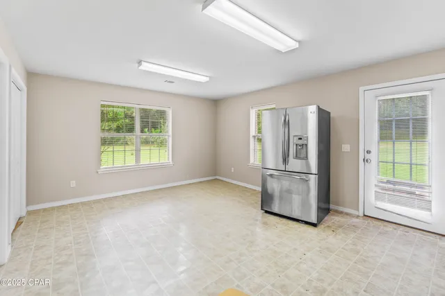 $699,999 | 2822 River Road, Vernon, FL 32462