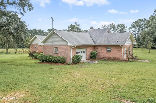 $699,999 | 2822 River Road, Vernon, FL 32462