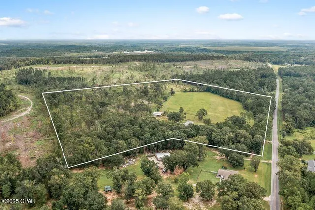 $699,999 | 2822 River Road, Vernon, FL 32462