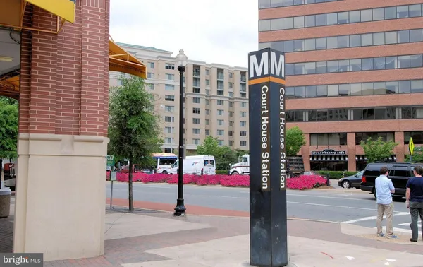$2,925 | 900 North Garfield Street, Unit 2, Arlington, VA 22201