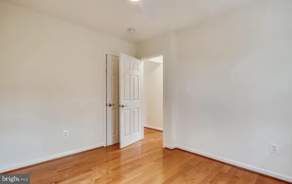 $2,925 | 900 North Garfield Street, Unit 2, Arlington, VA 22201