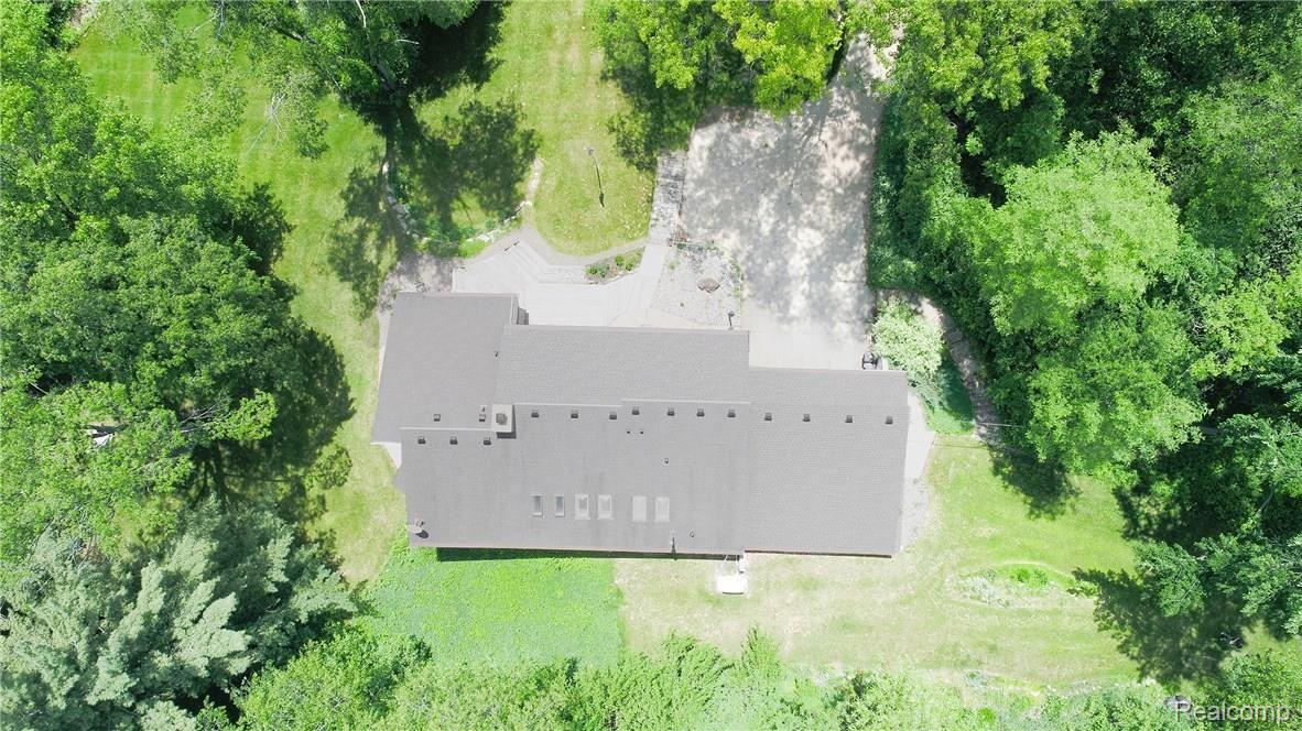 9240 Wiggins Road Howell, MI 48855 - Photo 58 of 60 Overhead