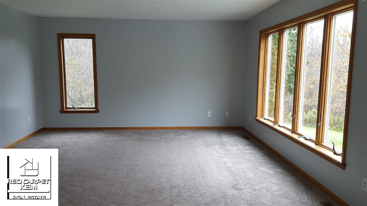 463 Gray Road Lapeer, MI 48446 - Photo 6 of 24 Family Room
