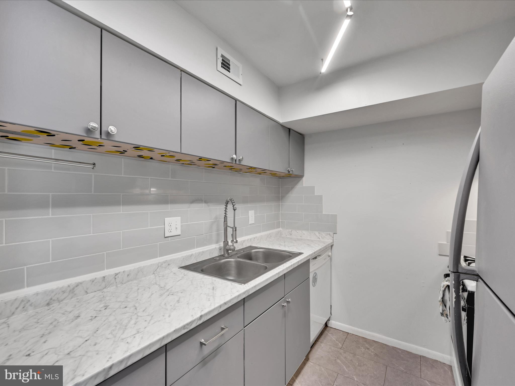 3 Lancaster Estates Mount Joy, PA 17552 - Photo 6 of 25 Kitchen