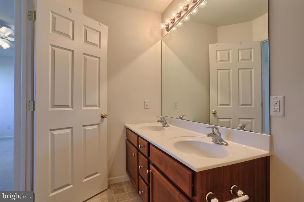 560 Fox Ridge Lane Lebanon, PA 17042 - Photo 23 of 33 Gallery Image 23