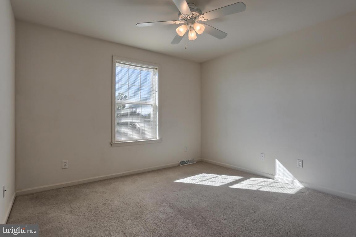 560 Fox Ridge Lane Lebanon, PA 17042 - Photo 26 of 33 Gallery Image 26