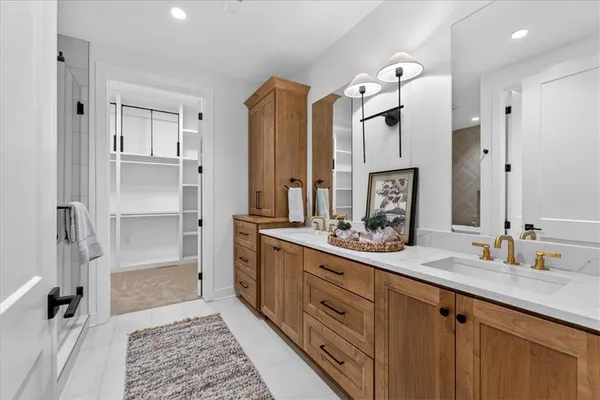 $1,019,000 | 2756 West 133rd Terrace, Leawood, KS 66209