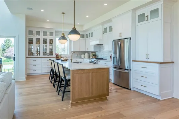 $1,019,000 | 2756 West 133rd Terrace, Leawood, KS 66209