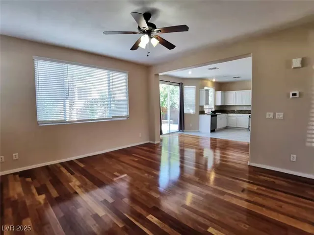 $2,400 | 9964 Canyon Peak Drive, Las Vegas, NV 89147