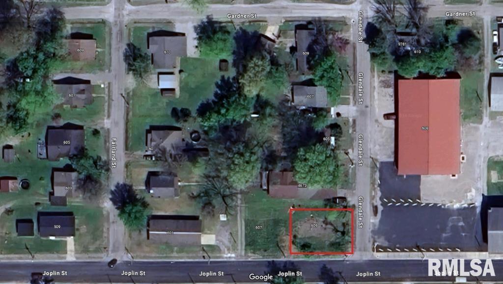 609 Joplin Street Benton, IL 62812 - Photo 3 of 5