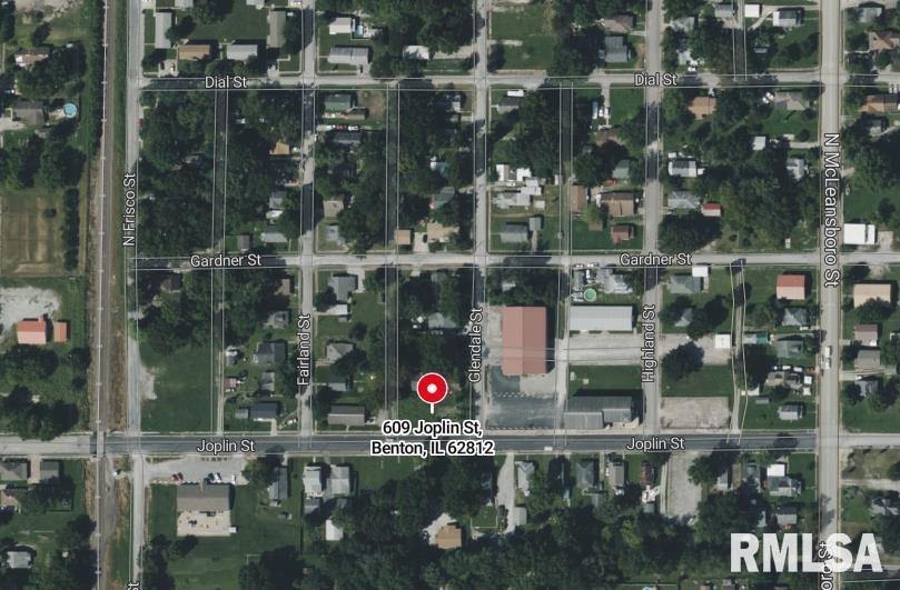 609 Joplin Street Benton, IL 62812 - Photo 4 of 5