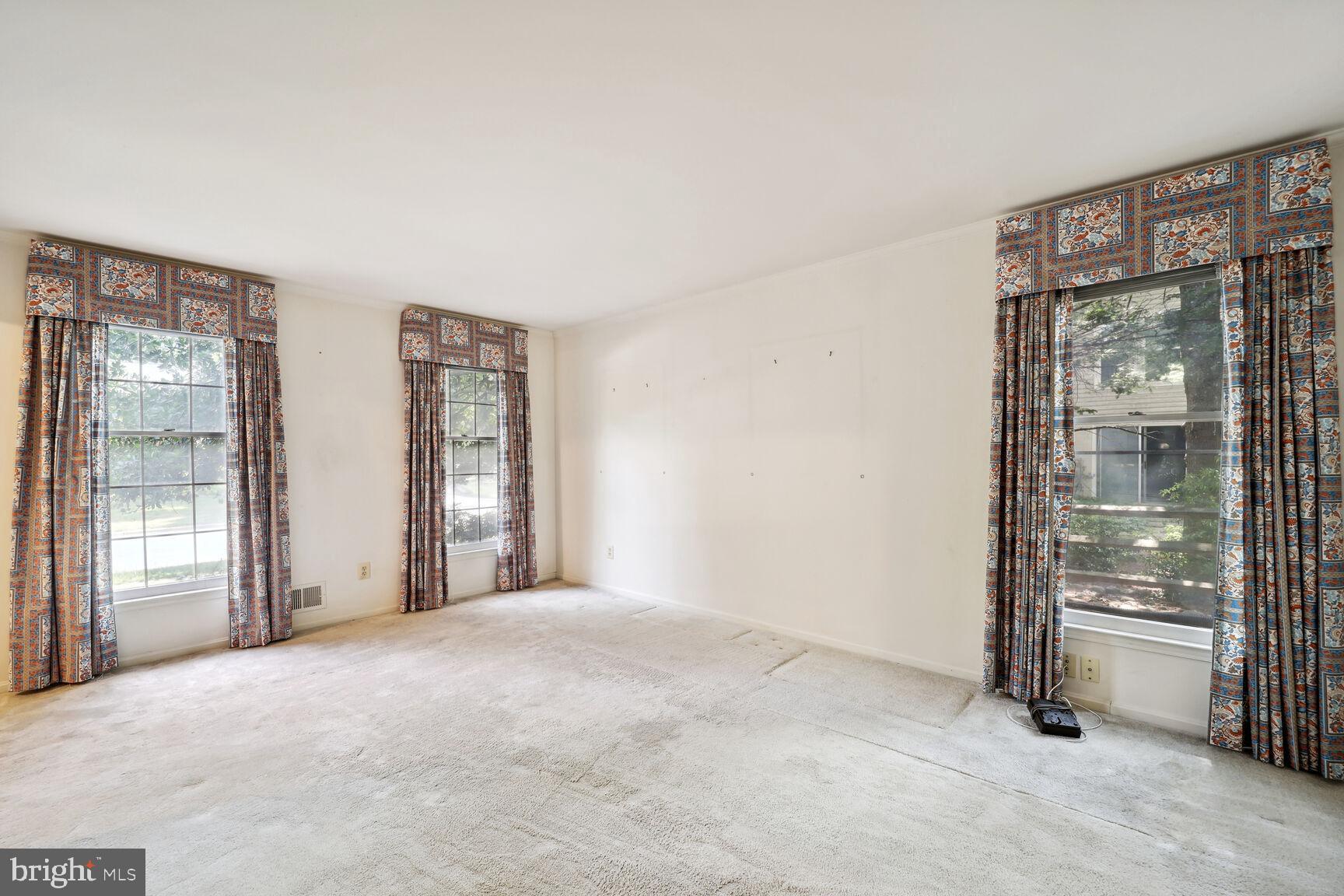 53 Redding Ridge Drive Gaithersburg, MD 20878 - Photo 8 of 51 Gallery Image 8