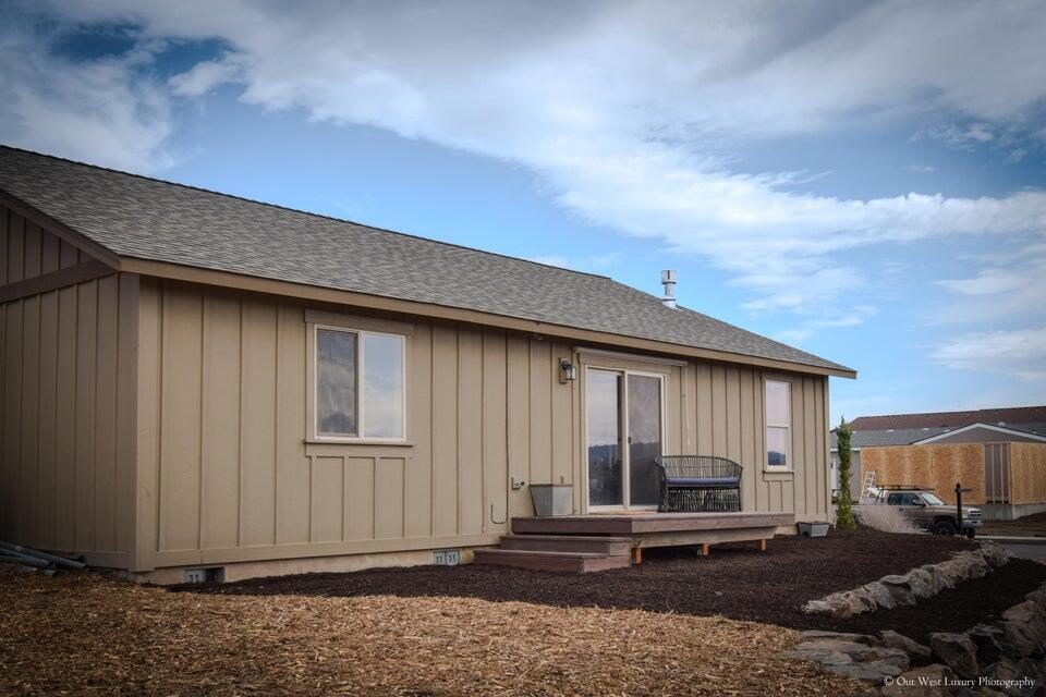 2321 Northeast Colleen Road Prineville, OR 97754 - Photo 17 of 22 17 Side