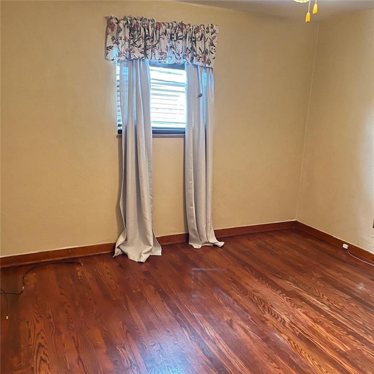 537 Haverhill Road Pittsburgh, PA 15228 - Photo 15 of 29 1st floor bedroom