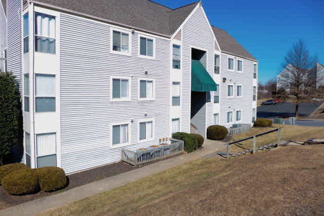 1360 Hunters Road, Unit H Harrisonburg, VA 22801 - Photo 2 of 5 Gallery Image 2